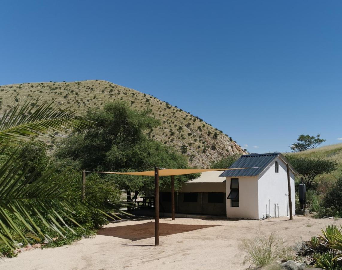 Achab Self Catering Tent Usakos Ngoại thất bức ảnh