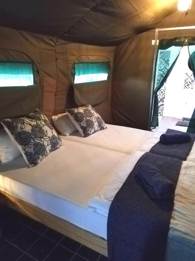 Achab Self Catering Tent Usakos Ngoại thất bức ảnh